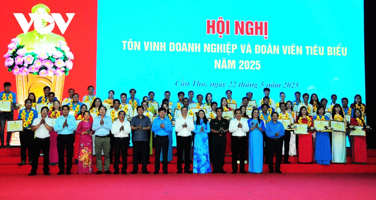 Cần Thơ tôn vinh 19 doanh nghiệp, 31 đoàn viên công đoàn tiêu biểu